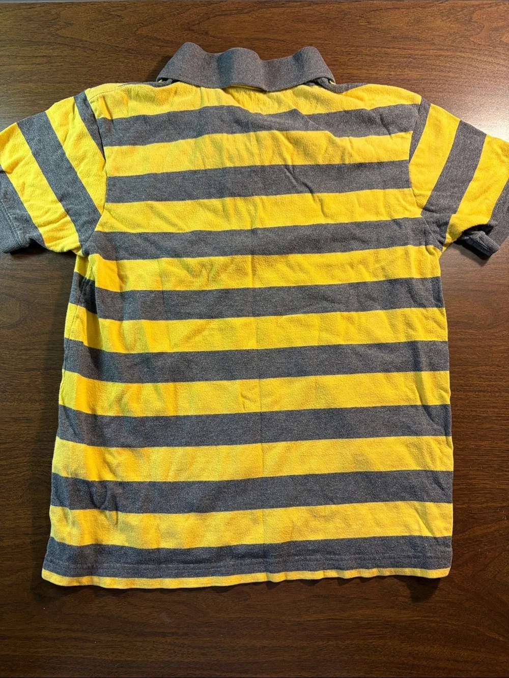 Old Navy short sleeve